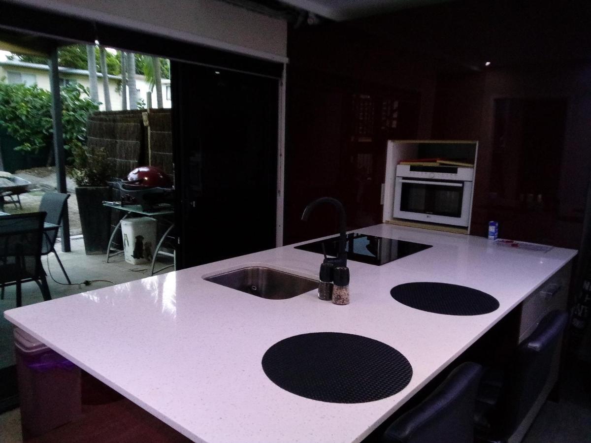Appartement Southport-Dandar à Gold Coast Extérieur photo